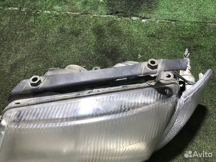 Фара передняя Volkswagen Passat B5 ATW 1.8