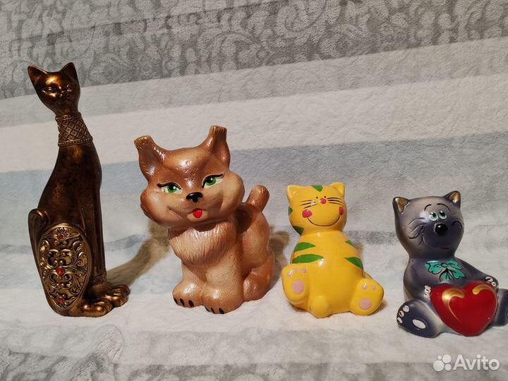 Фигурки кошек