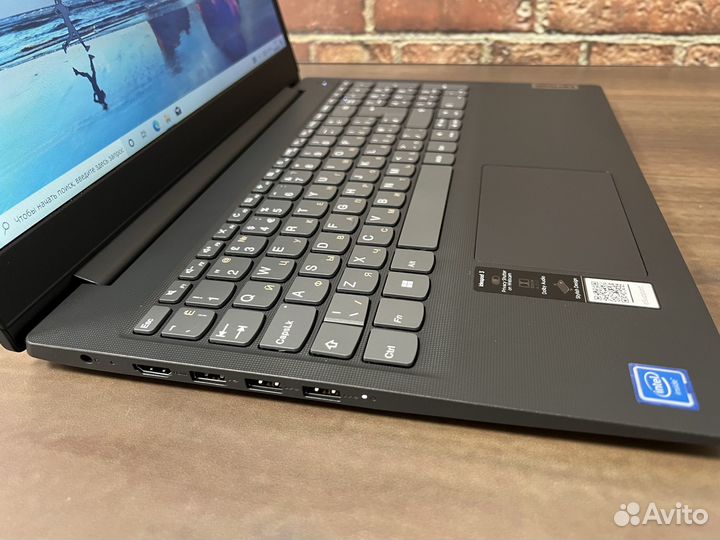 Стильный и современный Ноутбук Lenovo