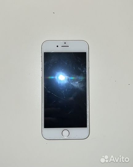 iPhone 6S, 64 ГБ