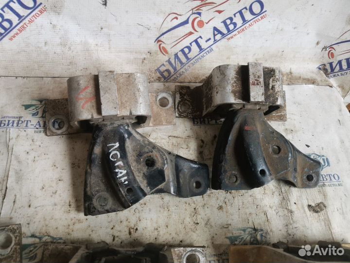 Опора двигателя правая Renault Logan I (2004—2009)