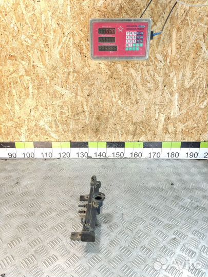 Рейка топливная рампа Peugeot 406 1995-1999