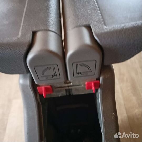 Автомобильный столик Mercedes Vito