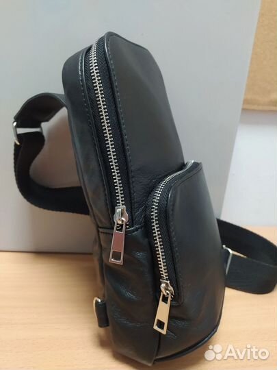 Мужская кожаная сумка. Слинг