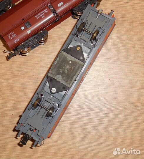 Вагон Clean Roco 46400, вагон для чистки рельс