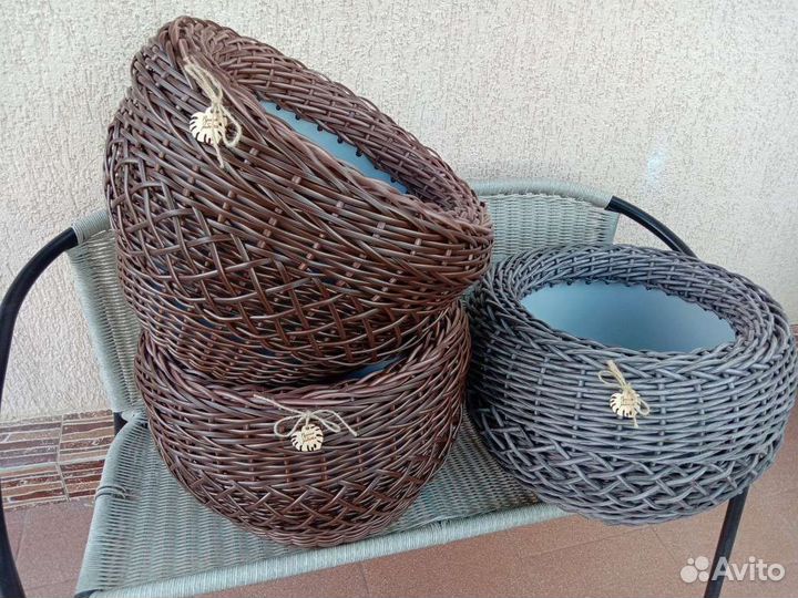 Кашпо из искусственного ротанга