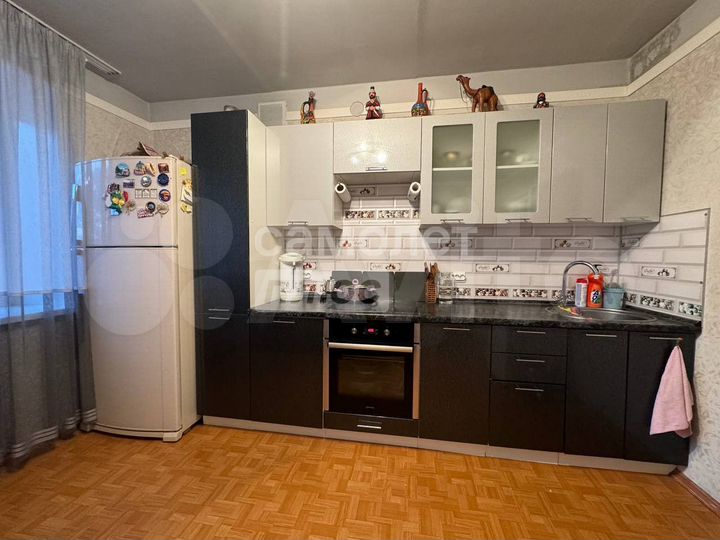 3-к. квартира, 89,1 м², 8/10 эт.