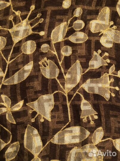 Fendi платок большой