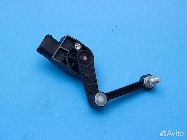 Датчик дорожного просвета уровня кузова vagtouareg