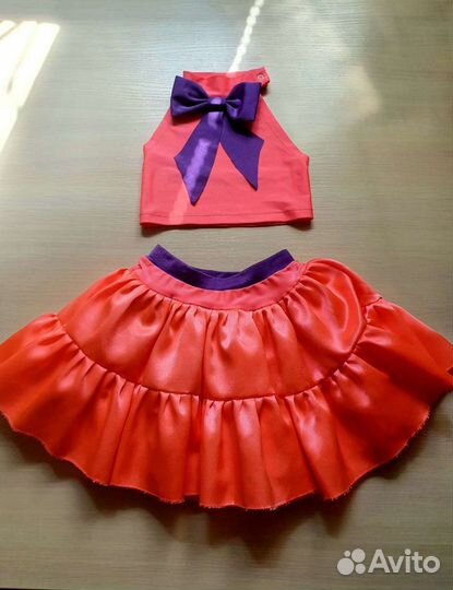 Яркий сценический костюм 3-6 лет