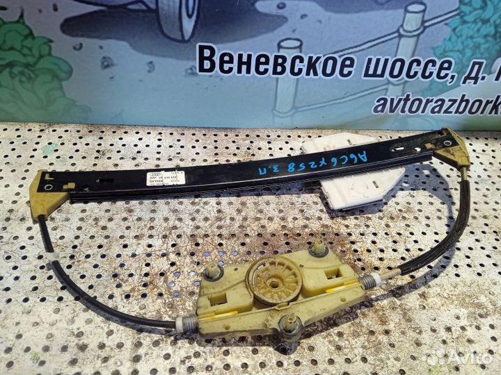 Стеклоподъемник электр. задний левый Audi A6 Allro