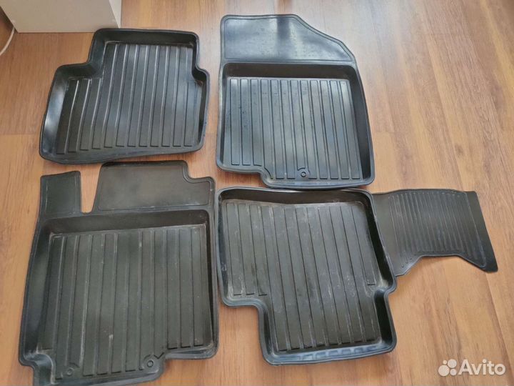 Автомобильные коврики резиновые