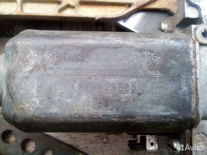 Стеклоподъемник BMW е-34