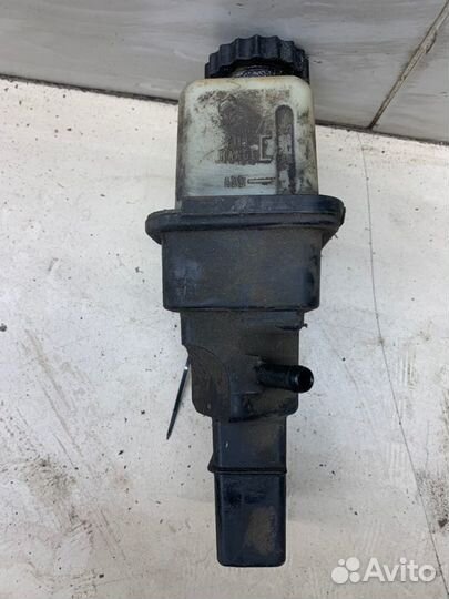 Бачок гур Dodge Stratus седан EDZ 2.4 2004