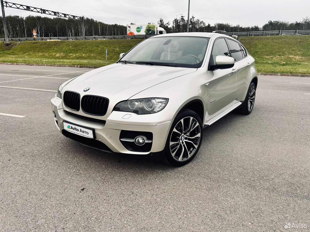 Нашли авто BMW X6