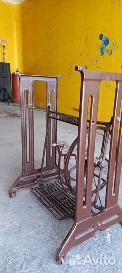 Станина от швейной машинки