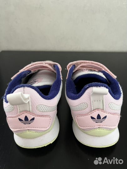 Кроссовки adidas 32р