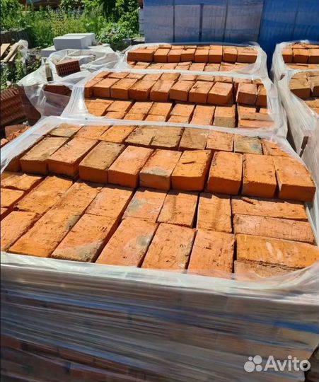 Кирпич в наличии с доставкой по городу