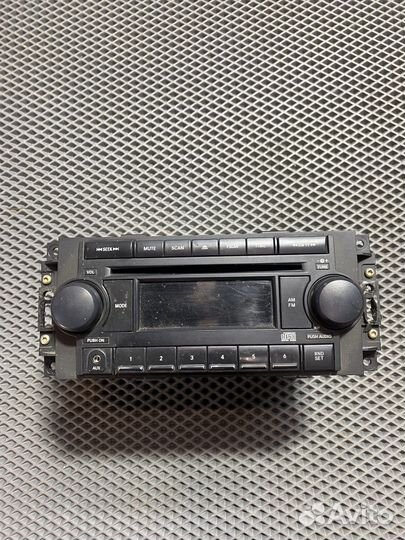 Магнитола Dodge Magnum