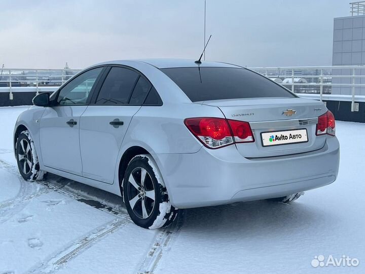 Chevrolet Cruze 1.6 МТ, 2011, 42 822 км