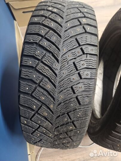 Michelin X-Ice North 4 205/55 R16 94T