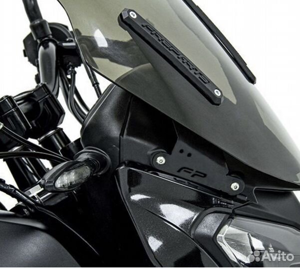 Крепление ветрового стекла bajaj