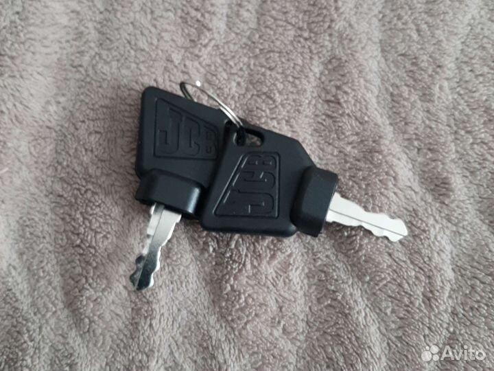 Ключи от эксковатора