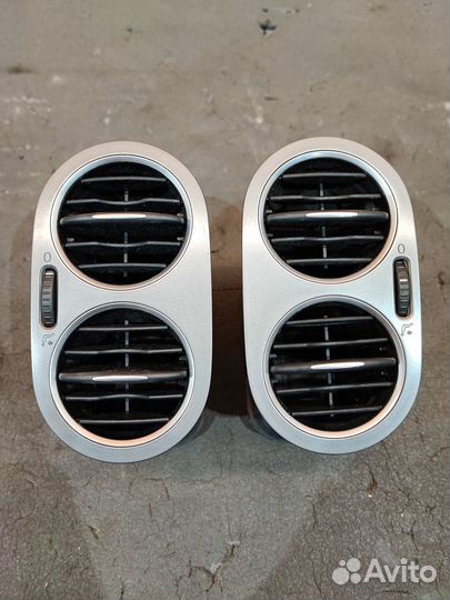 Дефлектор салона передний Volkswagen Tiguan 5N1