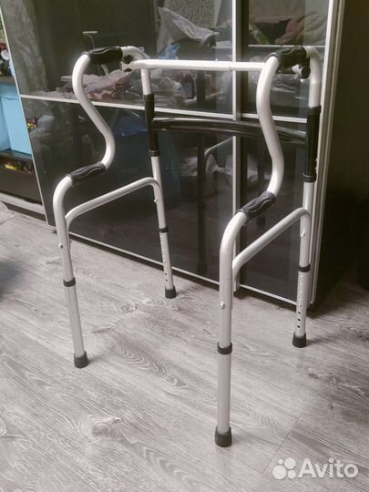 Шагающие ходунки