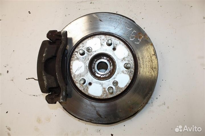 Кулак поворотный передний правый Honda Civic 5D