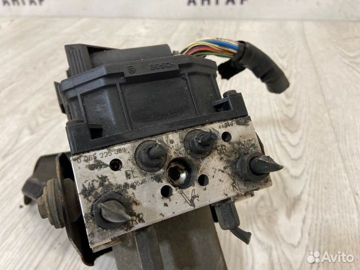 Блок абс Toyota Avensis T25 1zzfe 2008