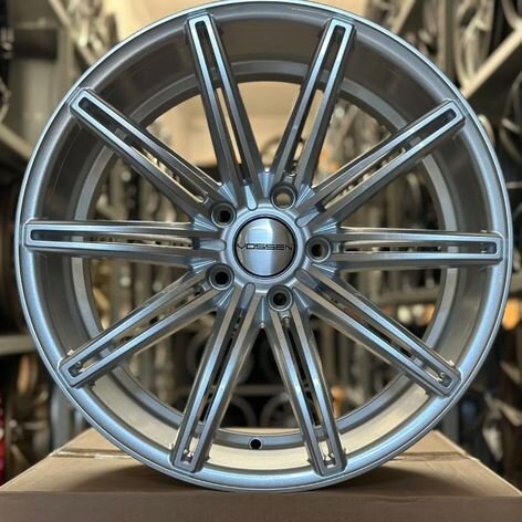 Литые диски Vossen CV4 8.5×R18 5×114.3