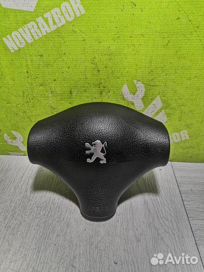 Подушка безопасности в руль Пежо 206