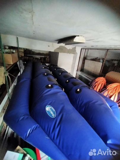 Надувной банан