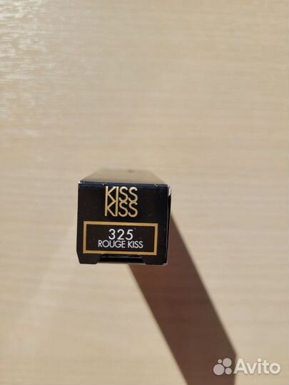 Помада красная Guerlain Kiss Kiss, 325