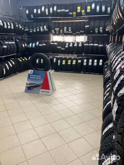 Michelin X-Ice North 4 215/60 R17 100T