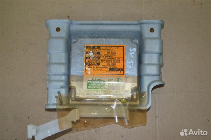 Блок управления AIR BAG Toyota Vista Ardeo (sv50)