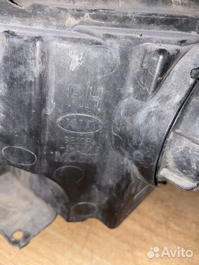 Фара правая на kia ceed 1