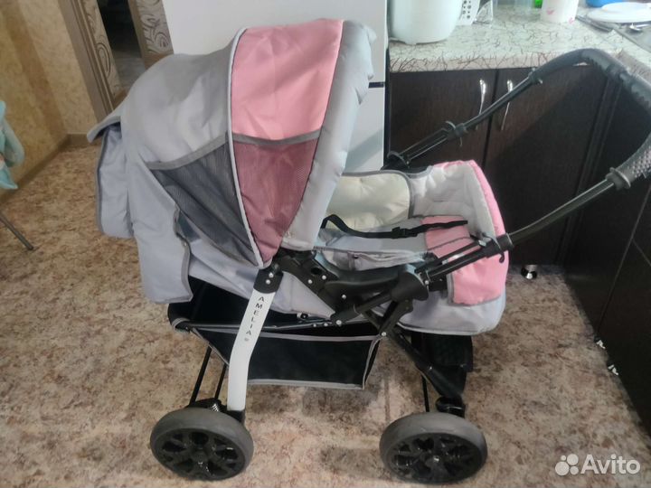 Коляска трансформер с люлькой-переноской