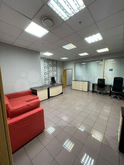 Офис с мокрой точкой, 50 м²