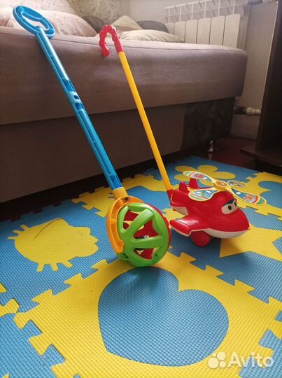 Каталка для малышей