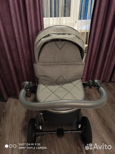 Коляска Venicci Carbo