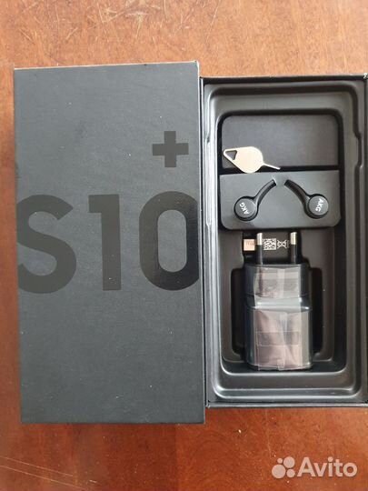 Samsung Galaxy S10+, 8/512 ГБ