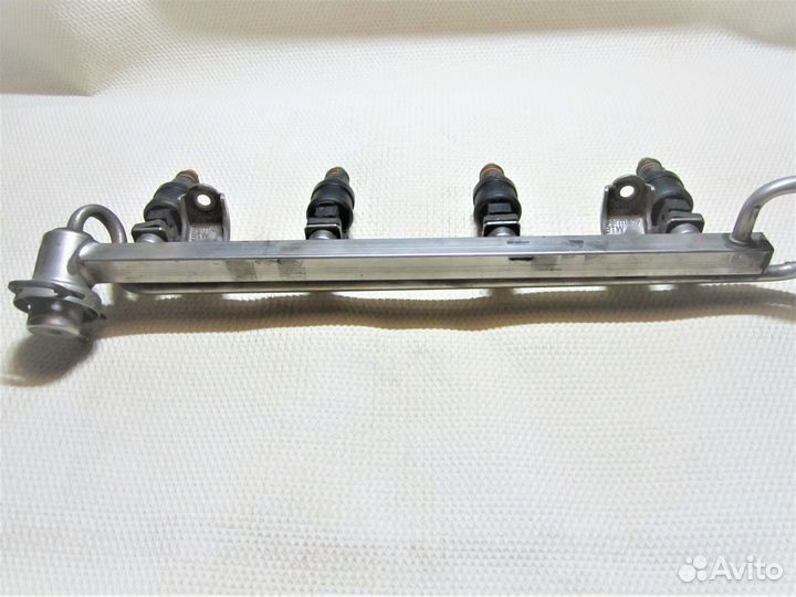 Форсунка инжекторная Audi VW Skoda 1.8T