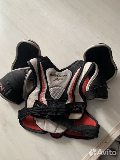 Нагрудник хоккейный