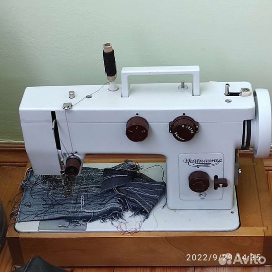 Машинка швейная