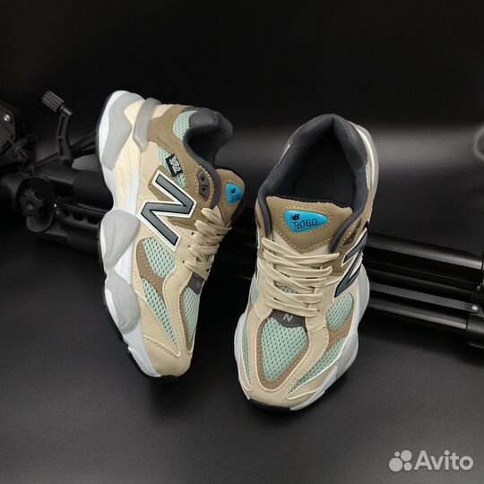 Кроссовки женские New Balance 9060