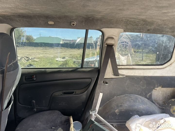 Пластик салона тойота пробокс