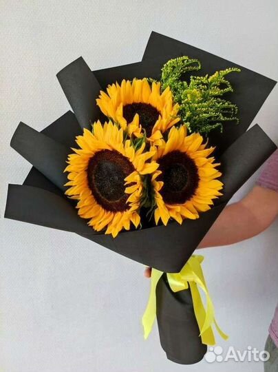 Букеты, композиции из свежих цветов