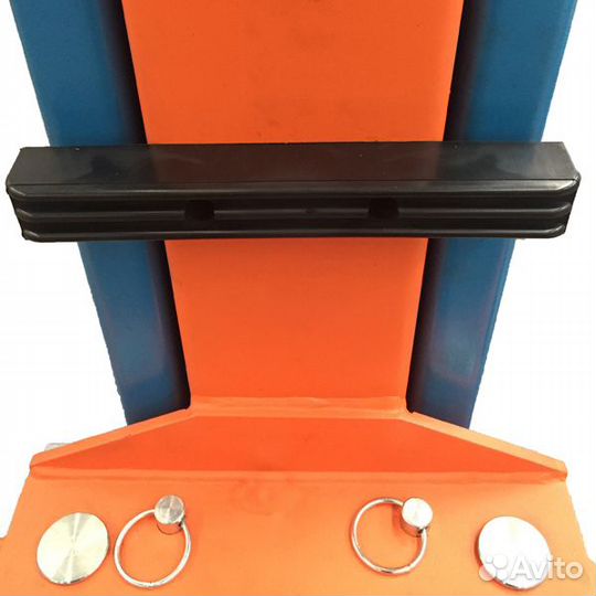 Подъемник двухстоечный